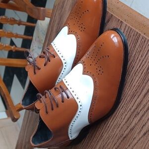 Mens Stacy Adams Wingtip oxfords, like new